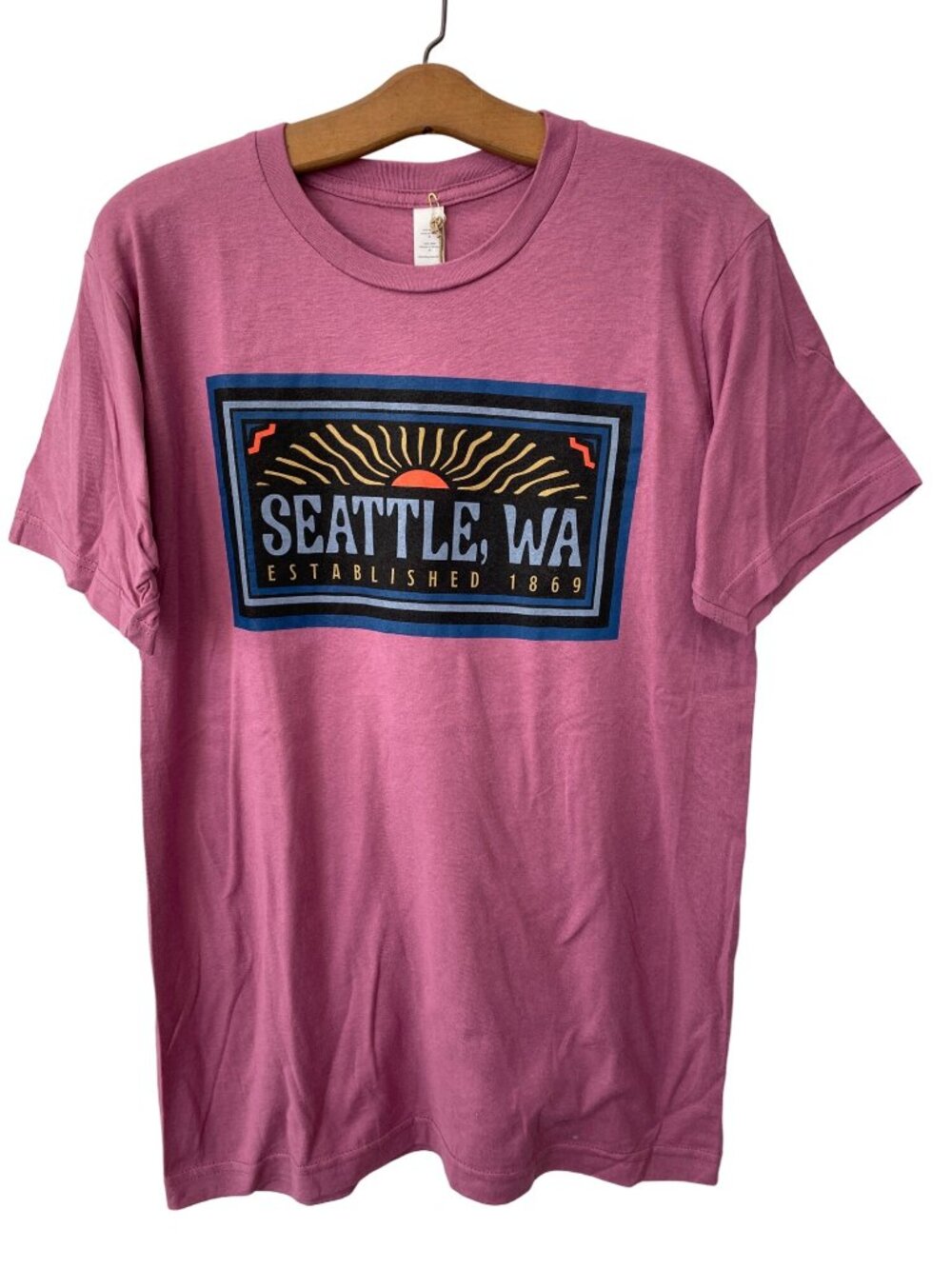 Good Land Supply Co. Graphic Tee Medium Seattle WA Short Sleeve Rising Sun NEW